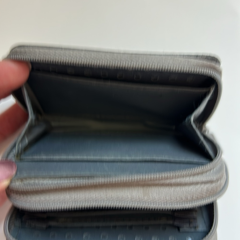 Buxton Women’s Solid Colored Pebbles Multi Card W… - image 8